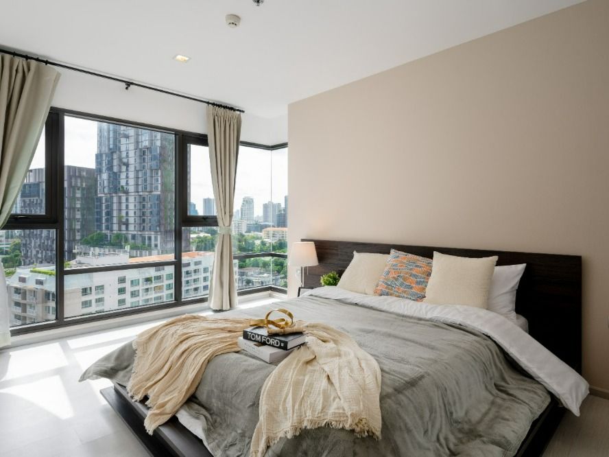 Rhythm Sukhumvit 36-38 (12th floor)