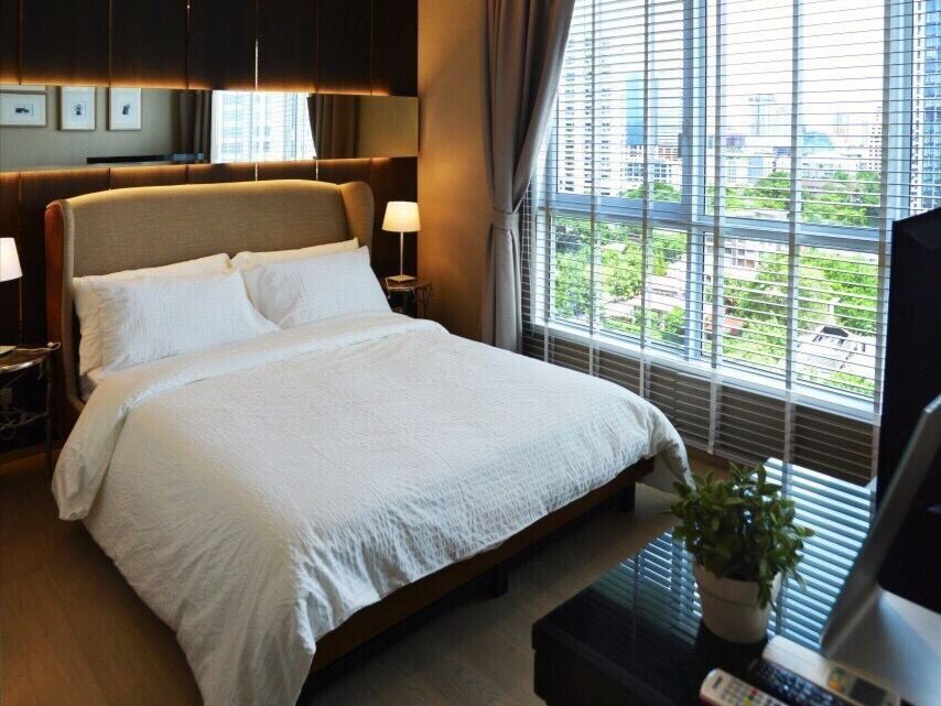 เฮช คิว บาย แสนสิริ