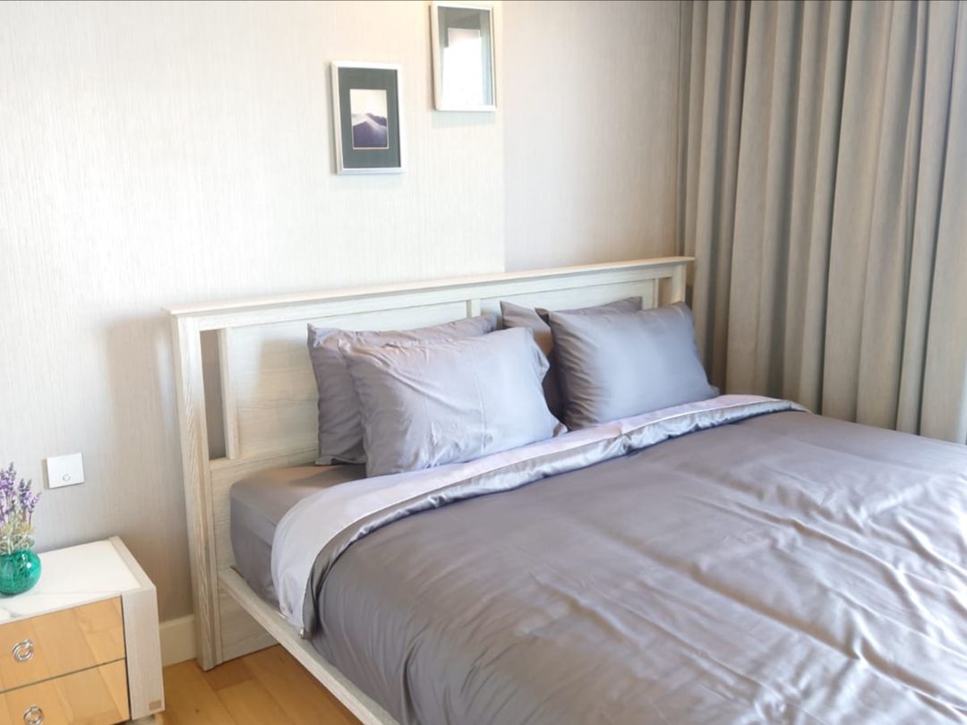 โคเรสซิโอ สาทร-พิพัฒน์