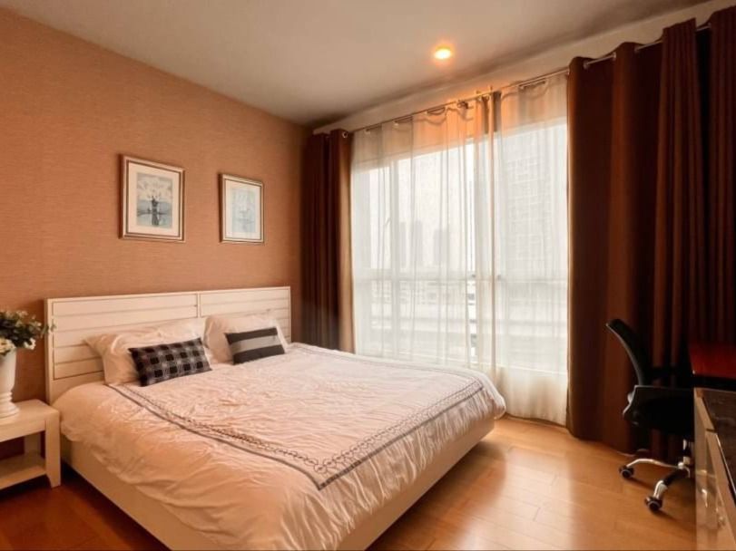 ไฮฟ์ สาทร